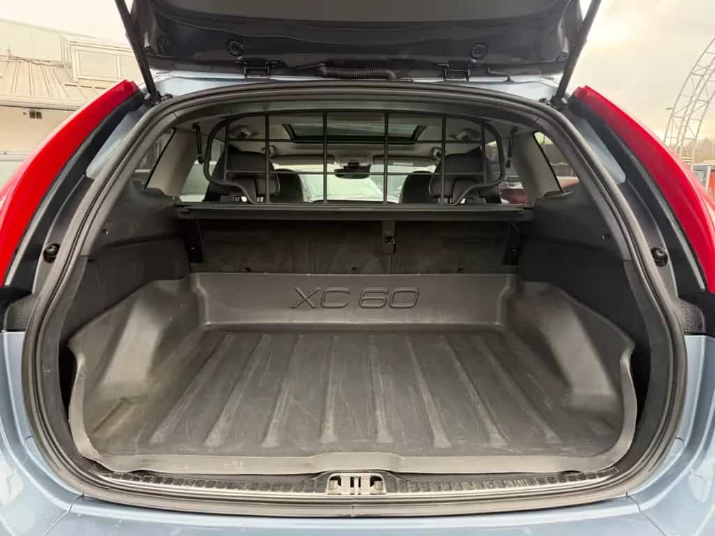 Volvo XC60 T6 Summum /Auto./Leder/Navi/Panorama 11/2016-photo-16