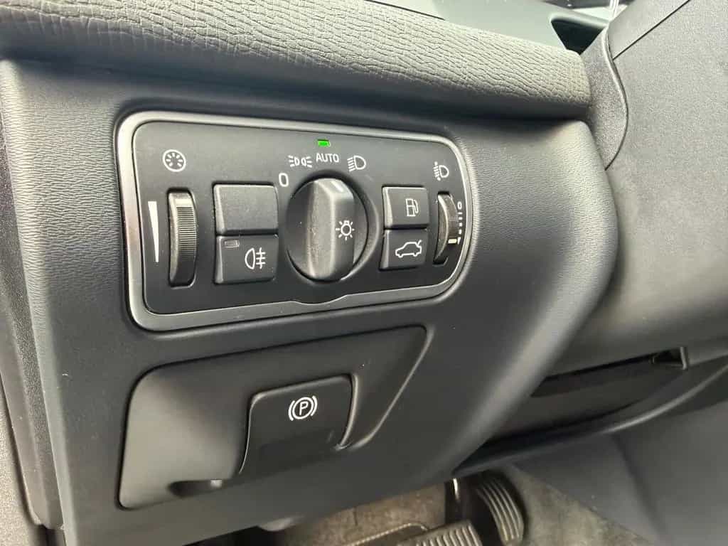 Volvo XC60 T6 Summum /Auto./Leder/Navi/Panorama 11/2016-photo-44