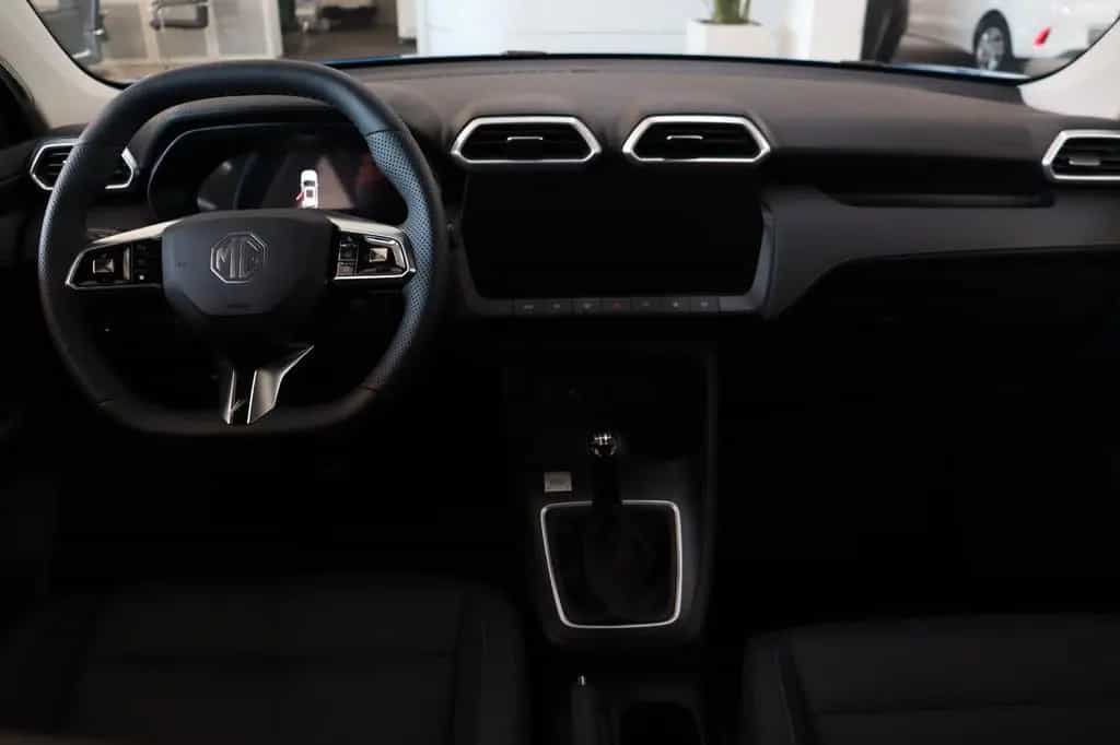 MG ZS 1.5 Comfort Leder SHZ Navi R.Cam 360° SOFORT 10/2025-photo-6
