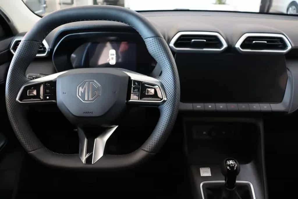 MG ZS 1.5 Comfort Leder SHZ Navi R.Cam 360° SOFORT 10/2025-photo-7