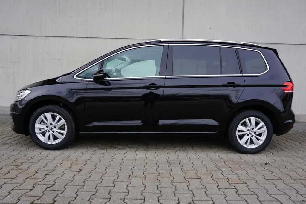 Volkswagen Touran 1.5TSI DSG Navi AHK ACC Kamera 1.Hd* 10/2021-photo-1
