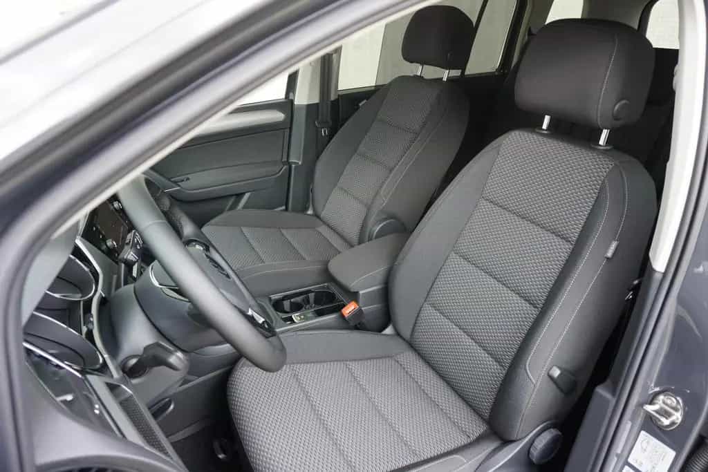 Volkswagen Touran 1.5TSI DSG Navi AHK ACC Kamera 1.Hd* 10/2021-photo-14