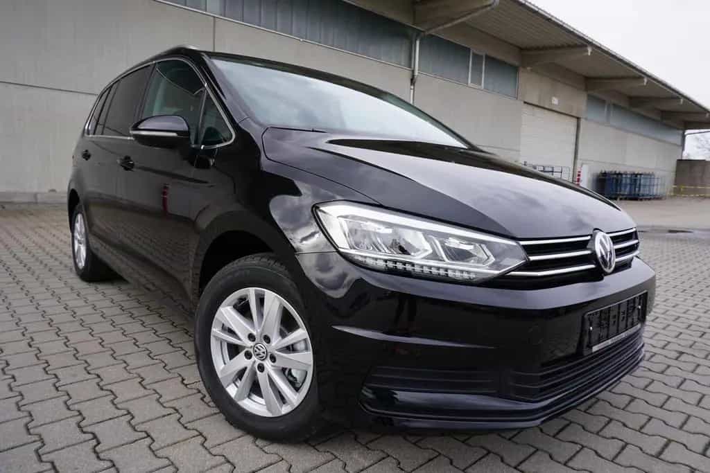Volkswagen Touran 1.5TSI DSG Navi AHK ACC Kamera 1.Hd* 10/2021-photo-7