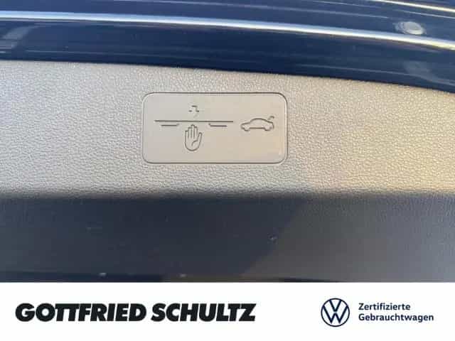 Volkswagen Golf VIII LIFE TSI NAVI SITZHEIZUNG EINPARKHILFE 02/2023-photo-14