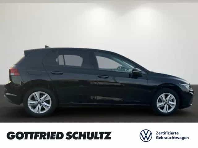 Volkswagen Golf VIII LIFE TSI NAVI SITZHEIZUNG EINPARKHILFE 02/2023-photo-2