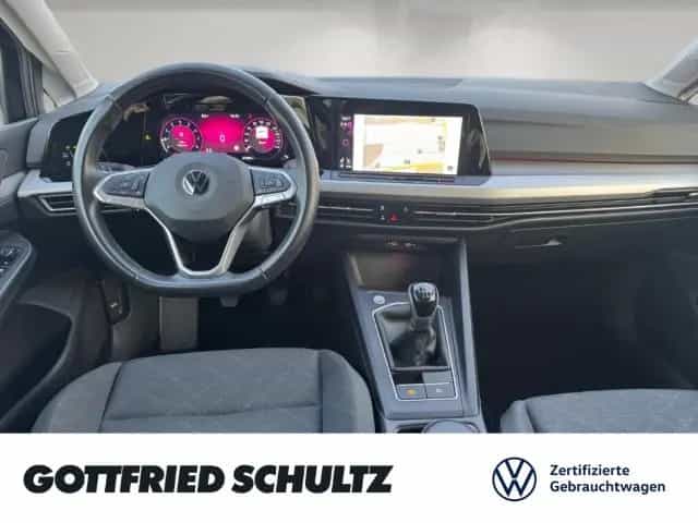 Volkswagen Golf VIII LIFE TSI NAVI SITZHEIZUNG EINPARKHILFE 02/2023-photo-6