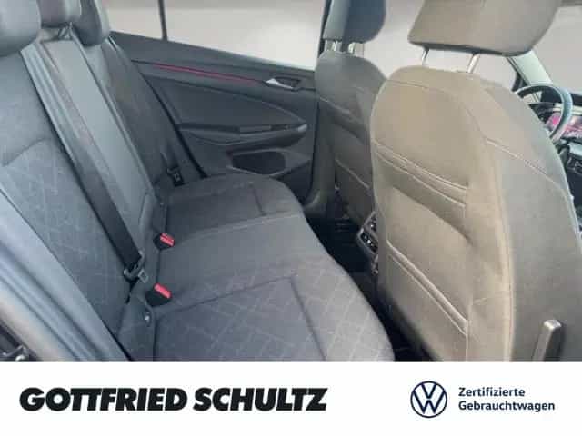 Volkswagen Golf VIII LIFE TSI NAVI SITZHEIZUNG EINPARKHILFE 02/2023-photo-7