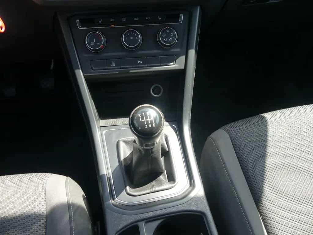 Volkswagen Touran 1.2 TSI Sitzheizung PDC 02/2016-photo-16