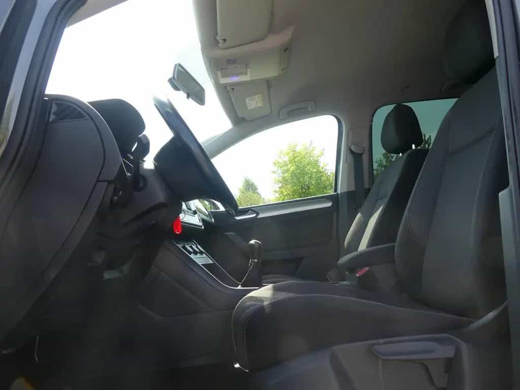 Volkswagen Touran 1.2 TSI Sitzheizung PDC 02/2016-photo-20
