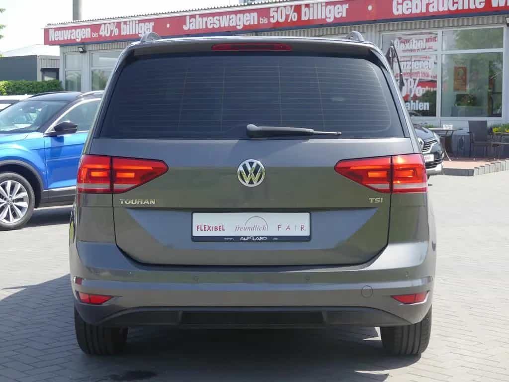Volkswagen Touran 1.2 TSI Sitzheizung PDC 02/2016-photo-3