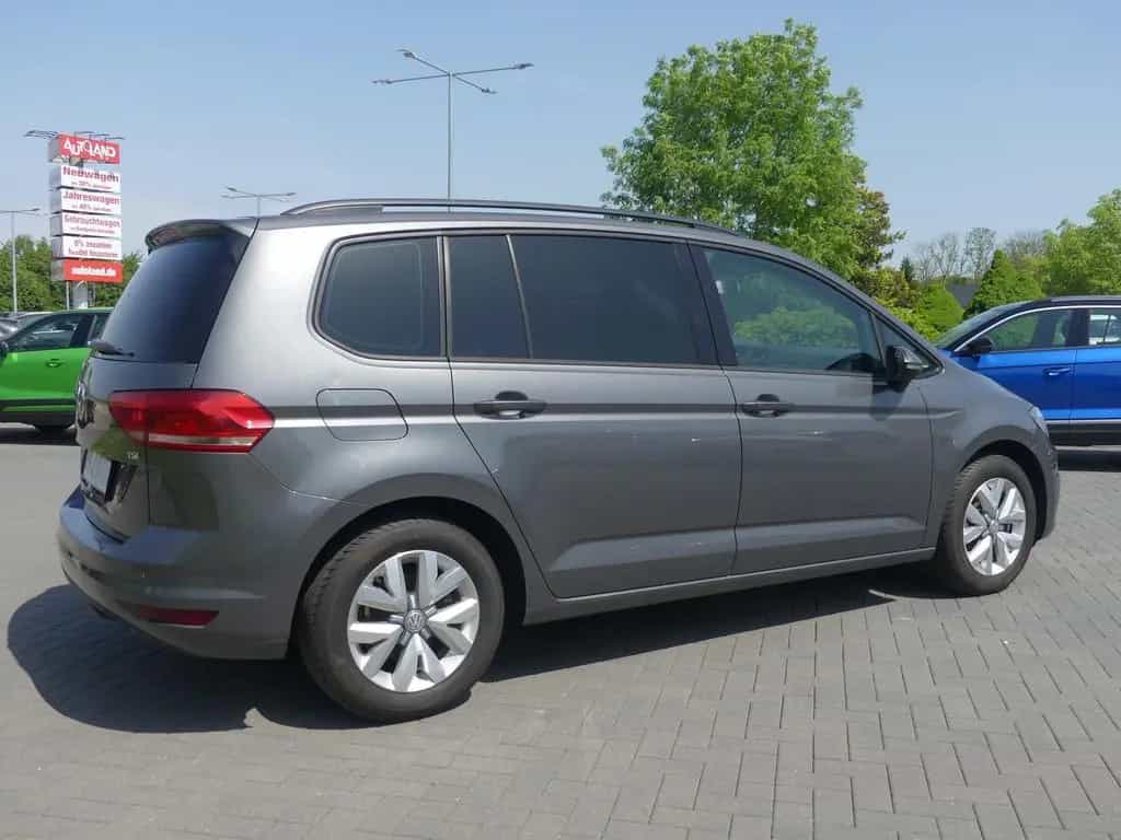 Volkswagen Touran 1.2 TSI Sitzheizung PDC 02/2016-photo-4