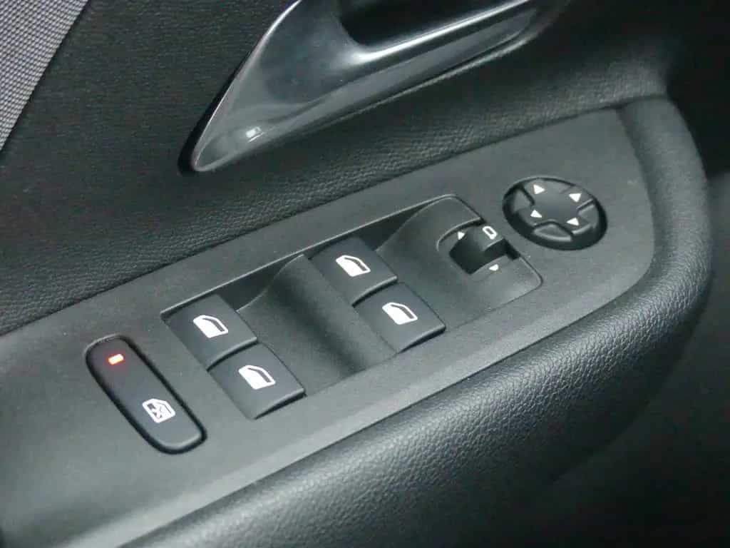 Opel Mokka 1.2 Edition LED Virtual Cockpit Kamera 03/2022-photo-27
