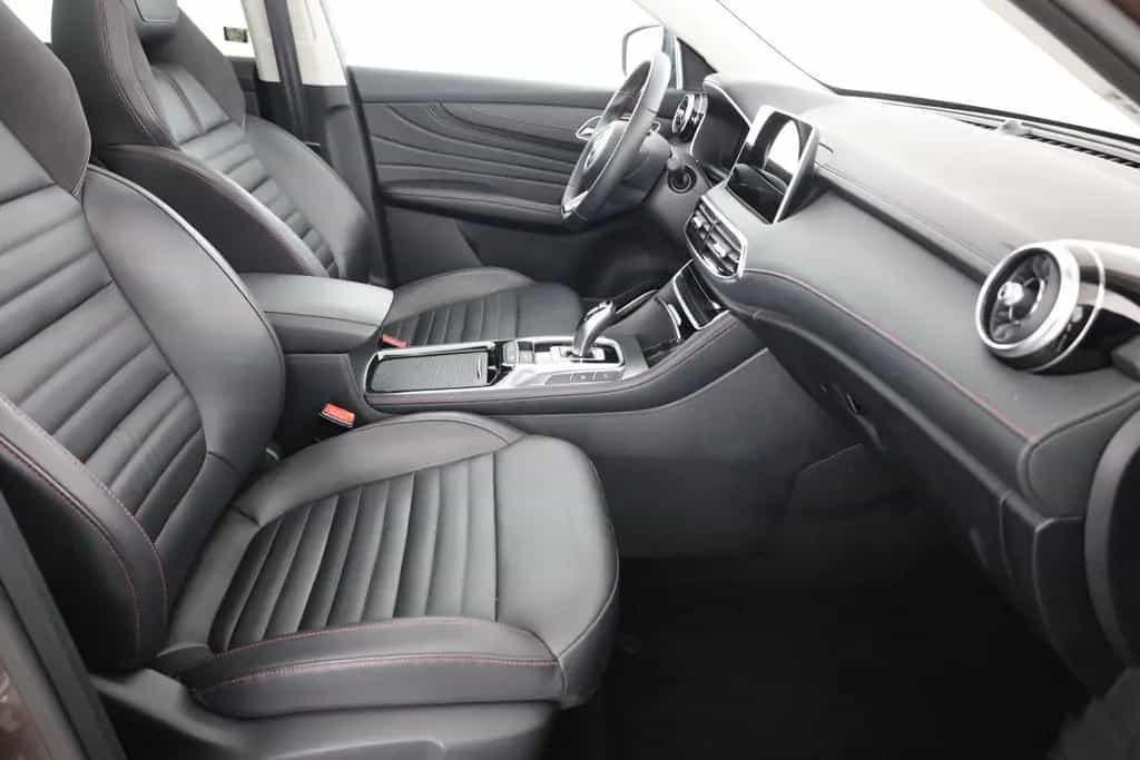 MG HS 1.5 T-GDI Luxury Aut. LED ACC Pano Navi 05/2024-photo-24