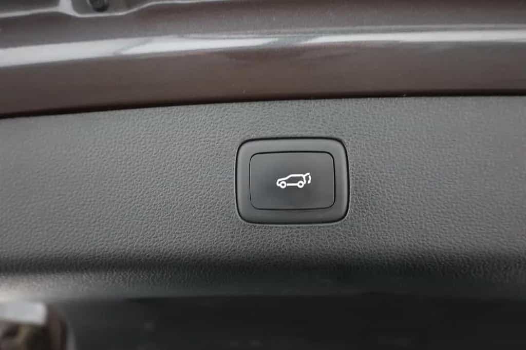 MG HS 1.5 T-GDI Luxury Aut. LED ACC Pano Navi 05/2024-photo-28