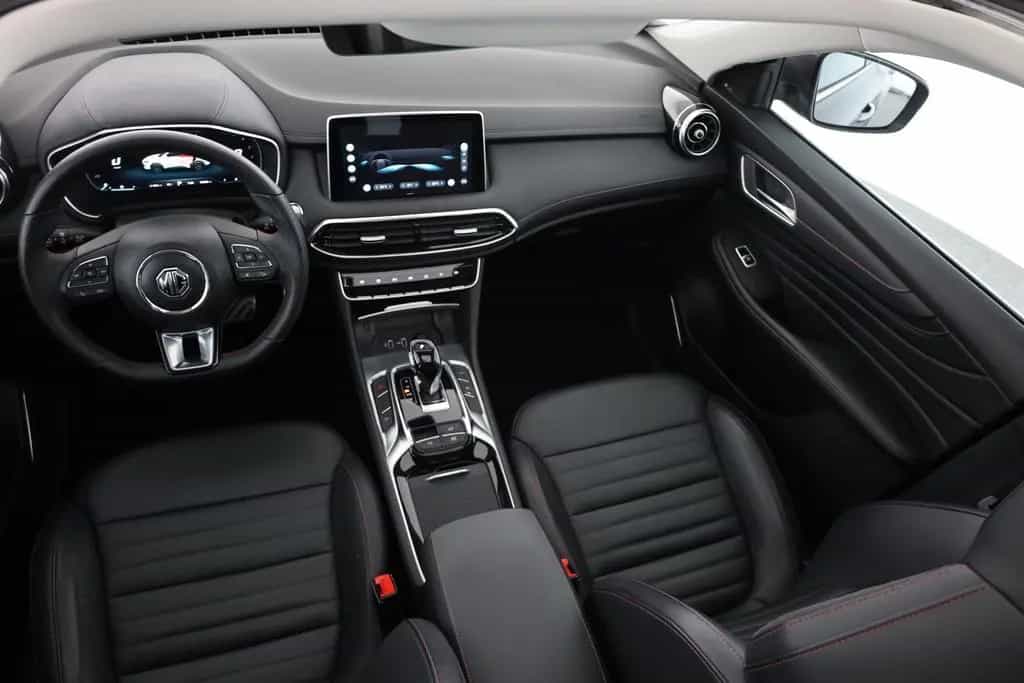 MG HS 1.5 T-GDI Luxury Aut. LED ACC Pano Navi 05/2024-photo-29