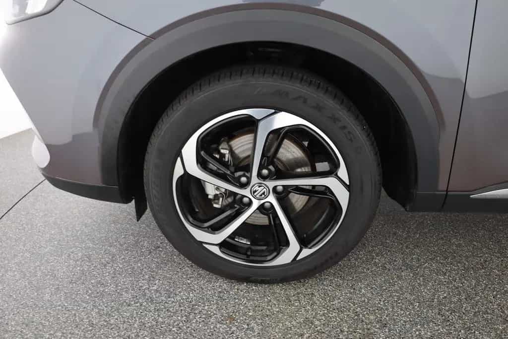 MG HS 1.5 T-GDI Luxury Aut. LED ACC Pano Navi 05/2024-photo-33