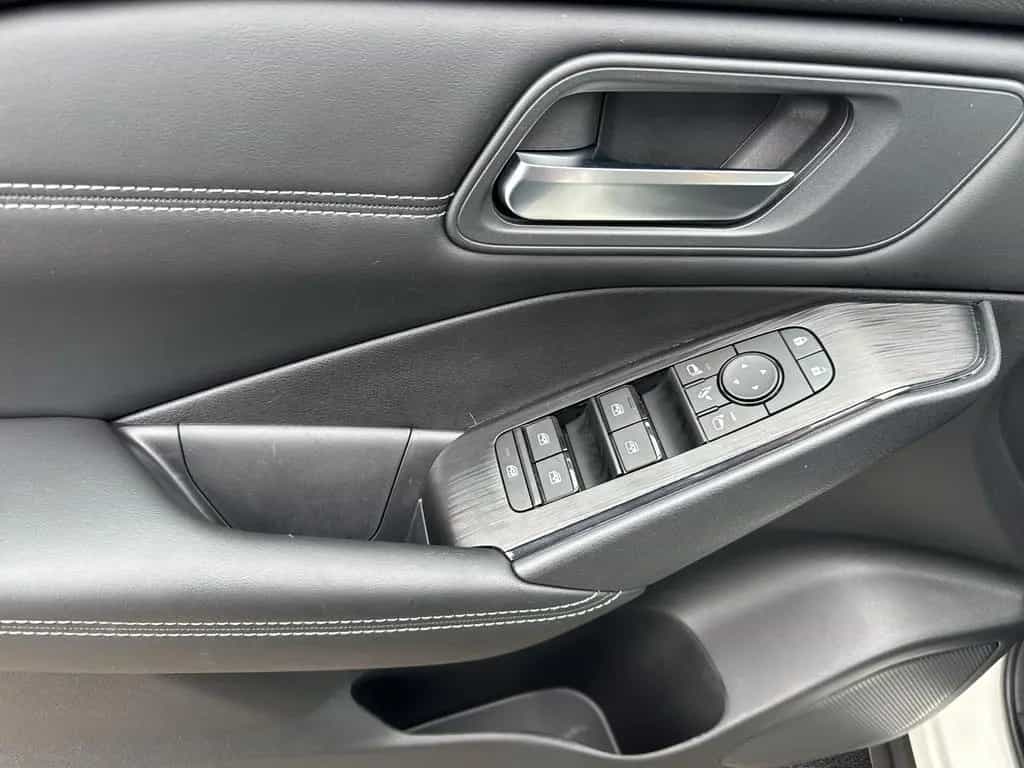 Nissan Qashqai Accenta *Xtronic/SHZG/Navi-App/Kamera/IC 01/2024-photo-7
