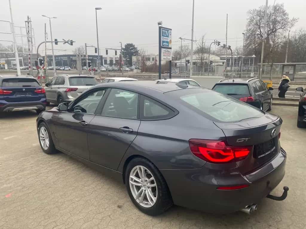 BMW 320 3 Gran Turismo 320 d Advantage 11/2019-photo-10