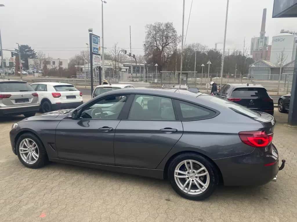 BMW 320 3 Gran Turismo 320 d Advantage 11/2019-photo-11