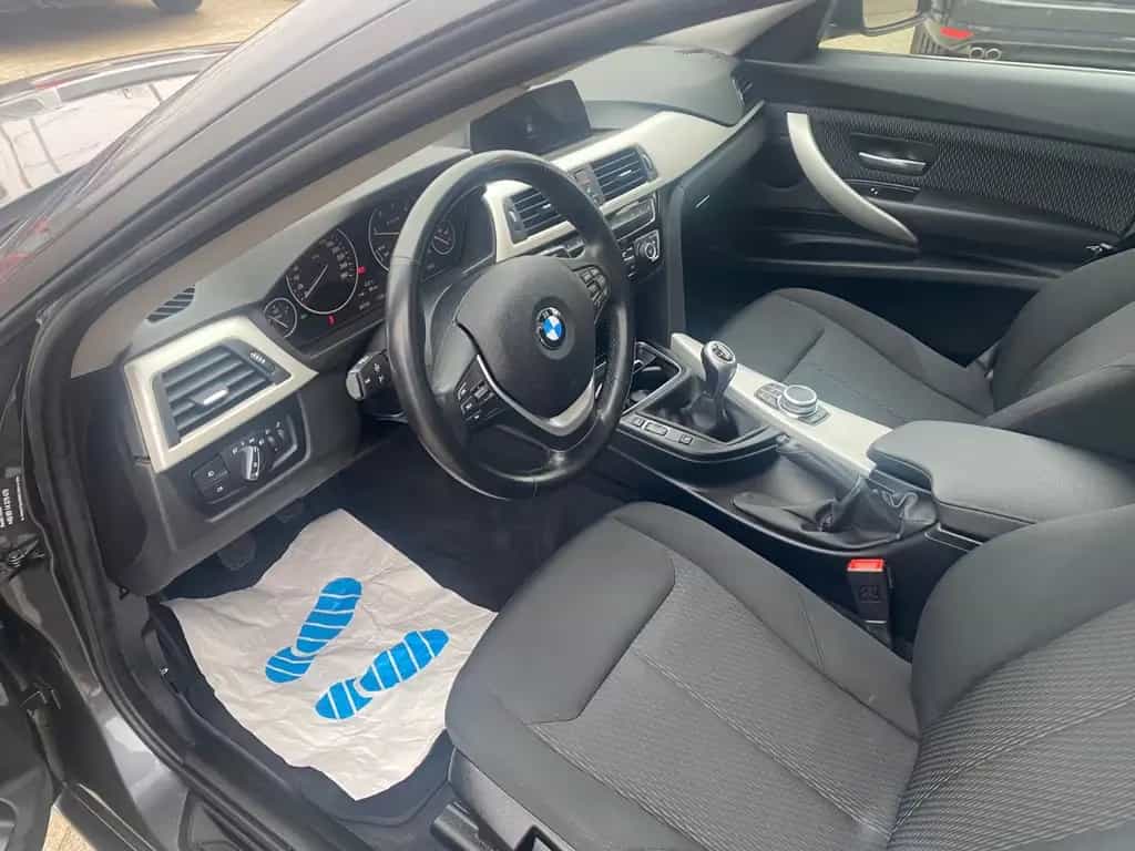 BMW 320 3 Gran Turismo 320 d Advantage 11/2019-photo-18