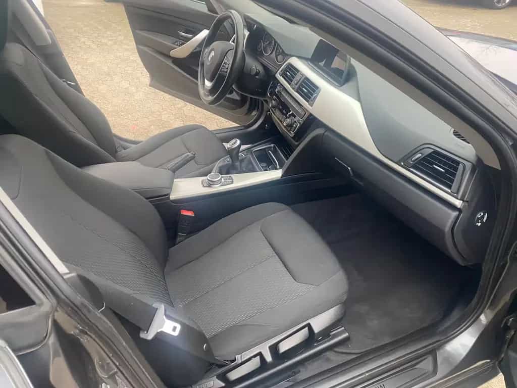 BMW 320 3 Gran Turismo 320 d Advantage 11/2019-photo-21
