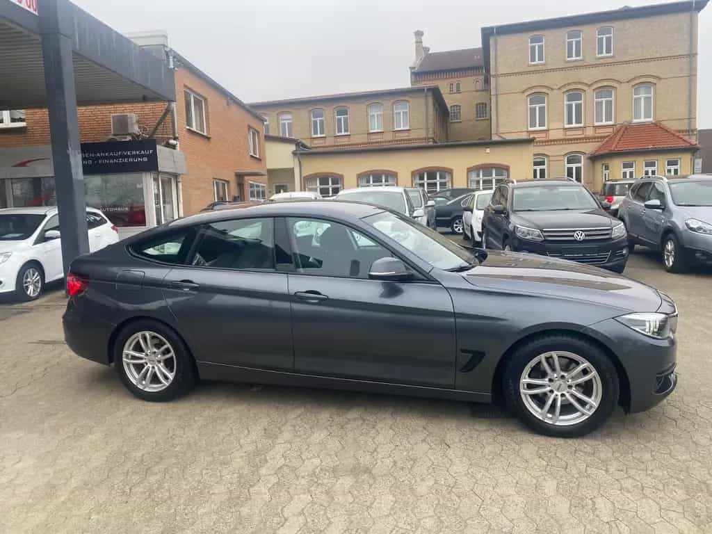 BMW 320 3 Gran Turismo 320 d Advantage 11/2019-photo-4