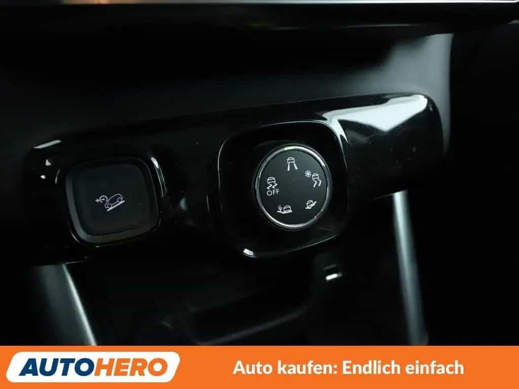 Citroën C3 Aircross 1.2 PureTech Shine *NAVI*TEMPO*PDC* 12/2019-photo-22
