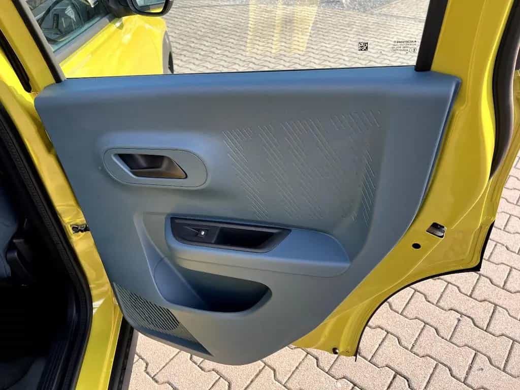 Fiat Grande Panda 1.2 eDCT Business Edition Icon LED 06/2026-photo-13
