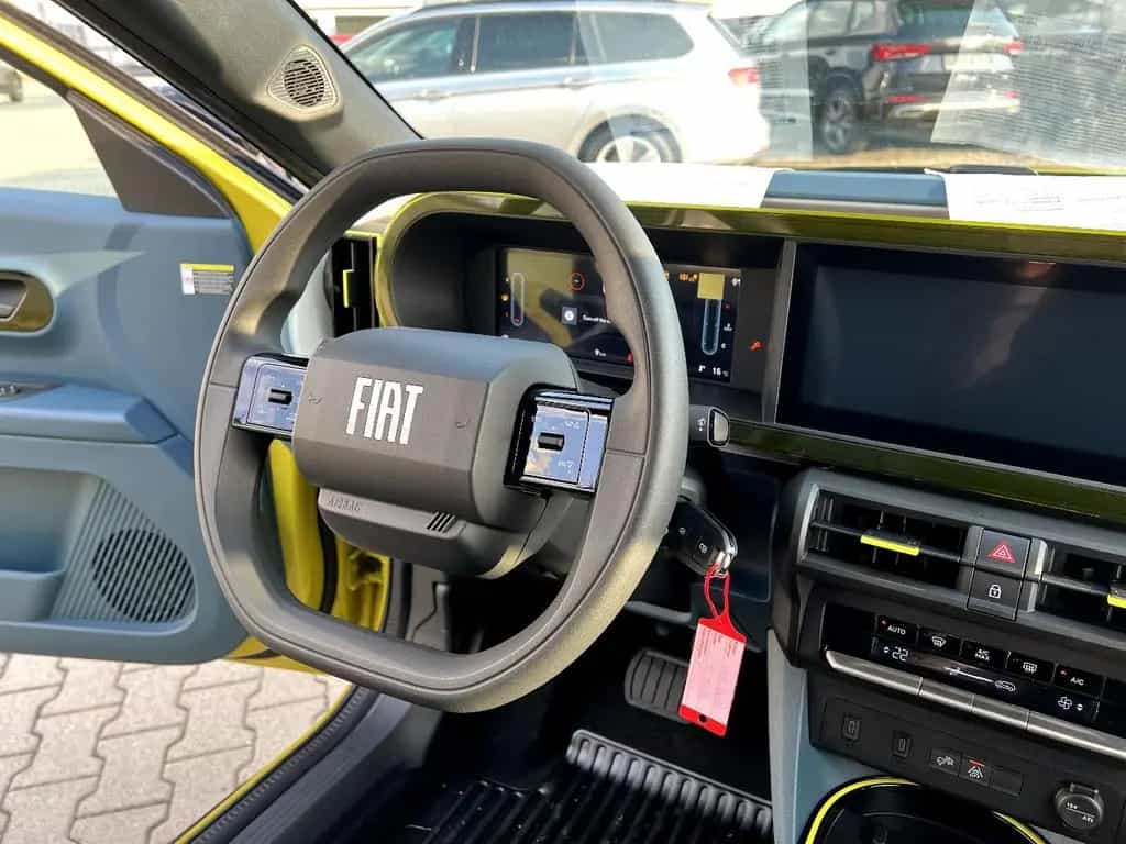 Fiat Grande Panda 1.2 eDCT Business Edition Icon LED 06/2026-photo-25
