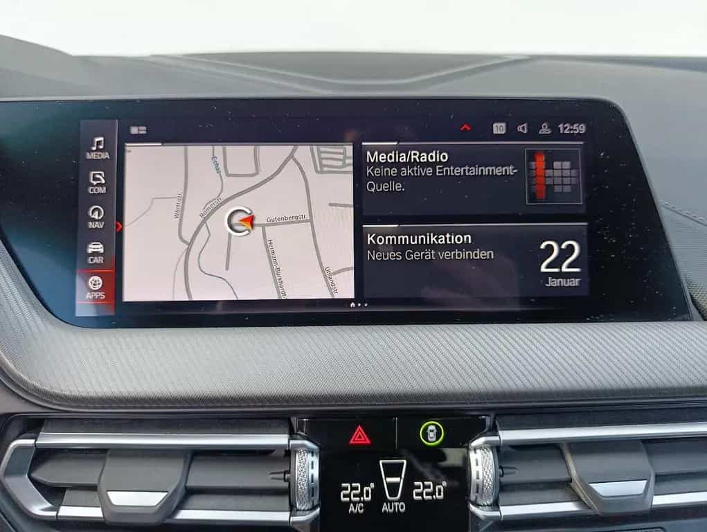 BMW M135 i xDrive Performance M Head-Up LED Navi 03/2020-photo-29