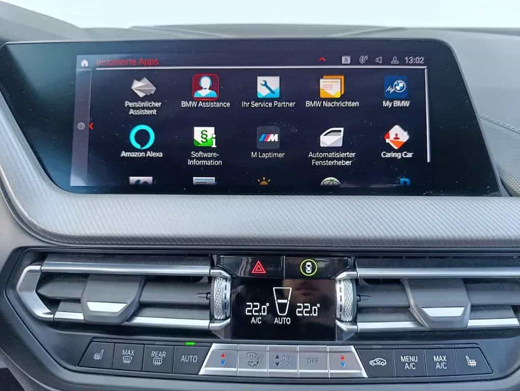 BMW M135 i xDrive Performance M Head-Up LED Navi 03/2020-photo-30