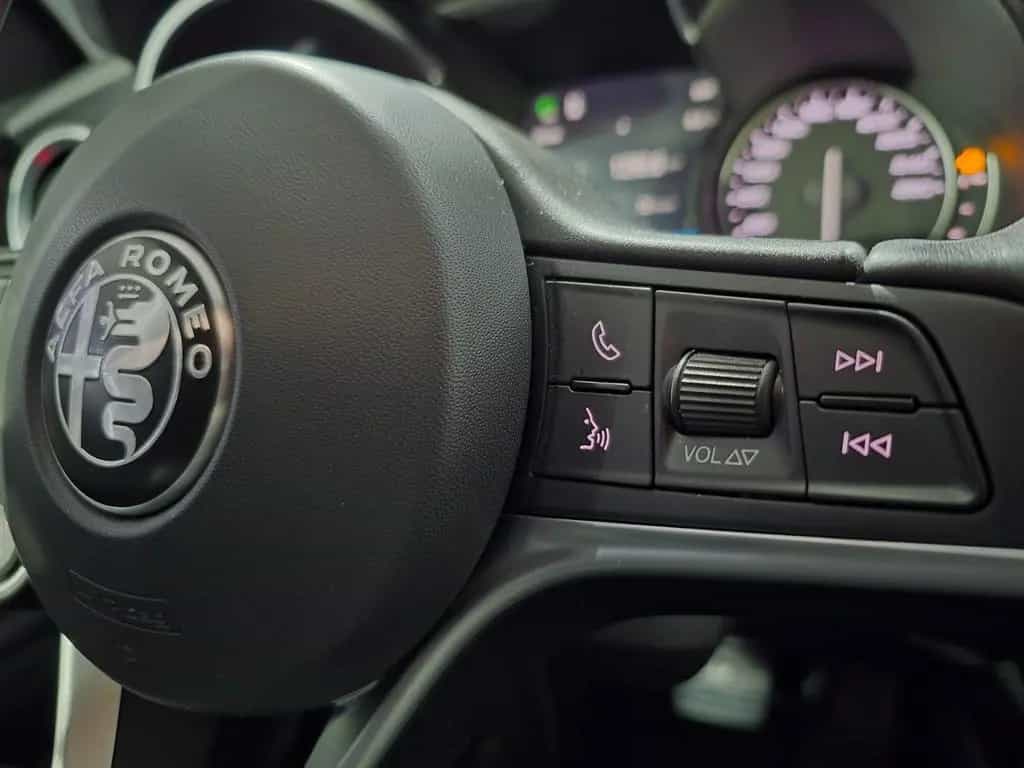 Alfa Romeo Stelvio SuperQ4*PANO/SCHIEBE*SHZ*LHZ*AHK*NAVI* 09/2017-photo-24