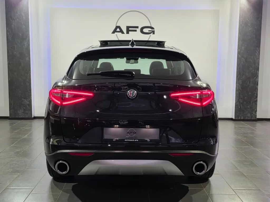 Alfa Romeo Stelvio SuperQ4*PANO/SCHIEBE*SHZ*LHZ*AHK*NAVI* 09/2017-photo-5
