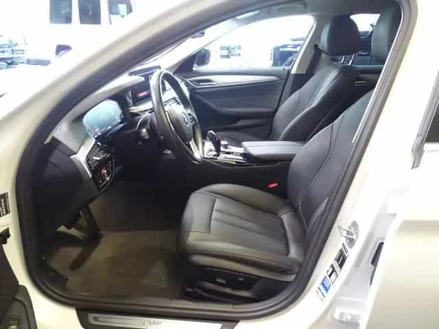 BMW 5 Series 520d LED Leder PDC Cam LiveCock.DAB SHZ 1 Hand 03/2023-photo-21