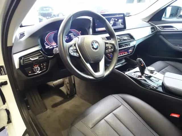 BMW 5 Series 520d LED Leder PDC Cam LiveCock.DAB SHZ 1 Hand 03/2023-photo-22