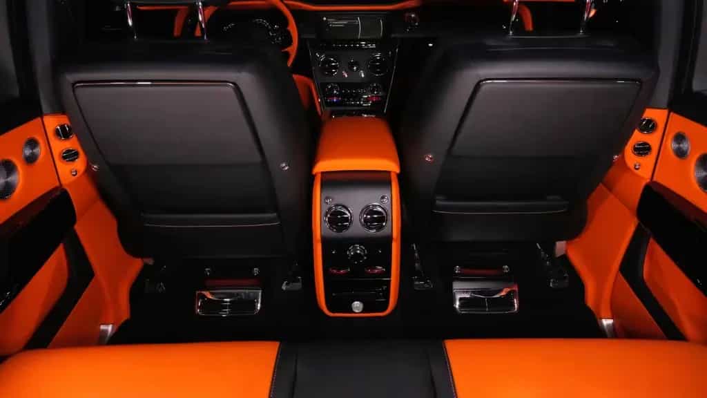Rolls-Royce Cullinan Black Badge null-photo-13
