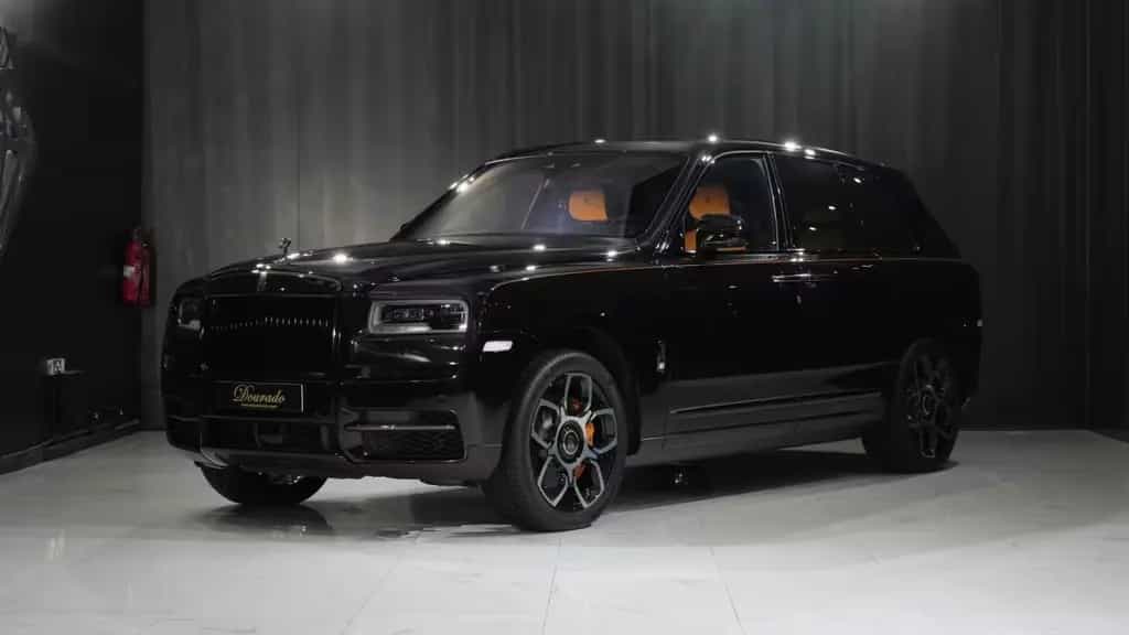 Rolls-Royce Cullinan Black Badge null-photo-2