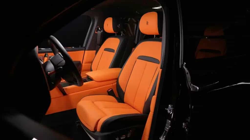 Rolls-Royce Cullinan Black Badge null-photo-8