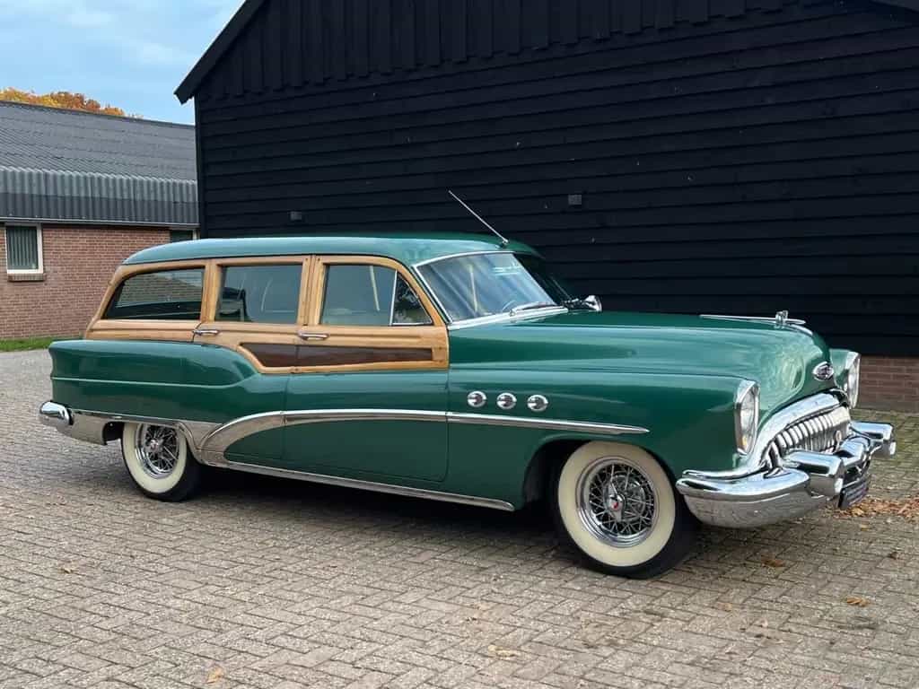 Buick Roadmaster Super Wagon "Woody" 02/1953-photo-0