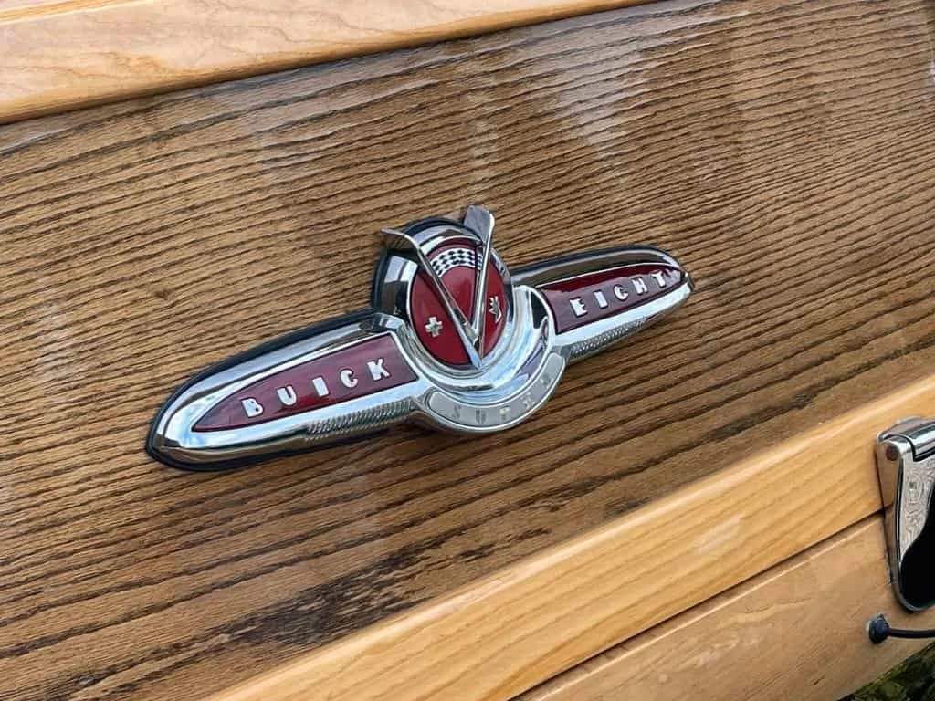 Buick Roadmaster Super Wagon "Woody" 02/1953-photo-11