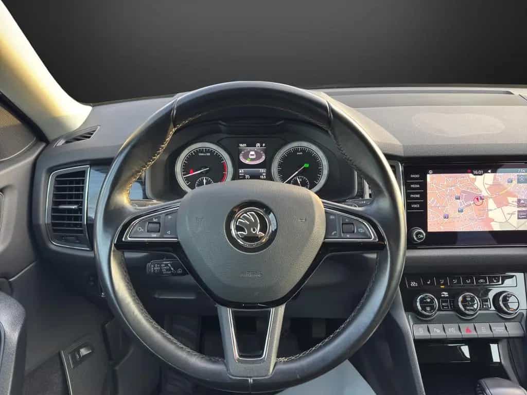 Skoda Kodiaq Style*1.4 TSI*DSG*Style*Ambiente*LED*AHK 01/2018-photo-10