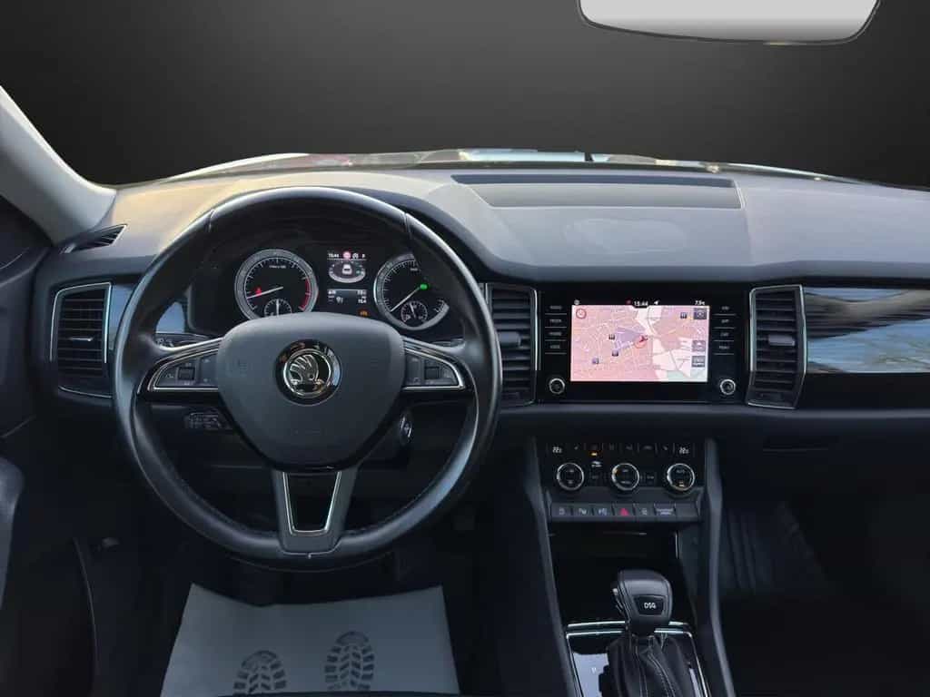 Skoda Kodiaq Style*1.4 TSI*DSG*Style*Ambiente*LED*AHK 01/2018-photo-12
