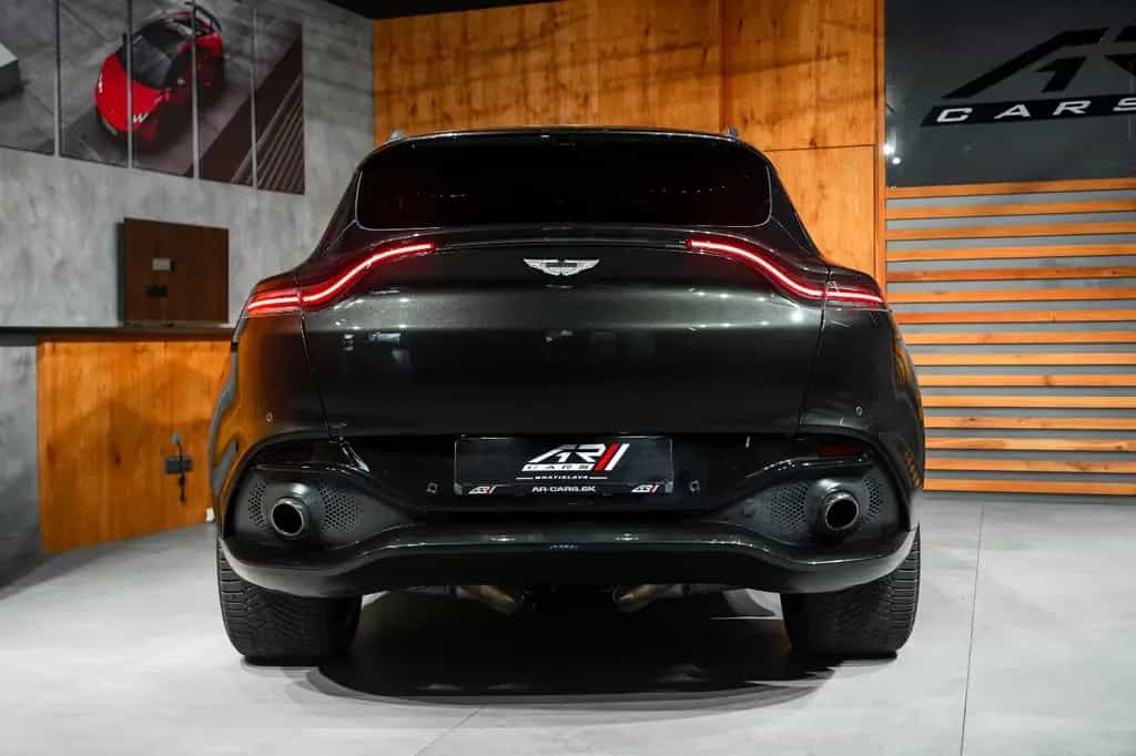 Aston Martin DBX 4.0 V8 08/2020-photo-24