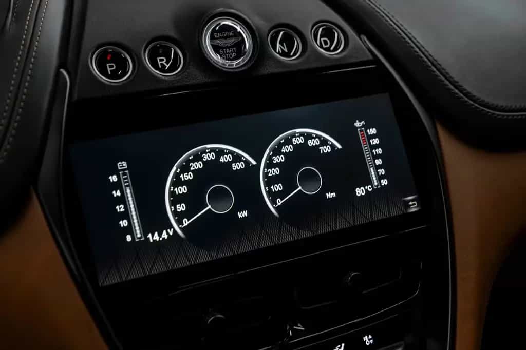 Aston Martin DBX 4.0 V8 08/2020-photo-6