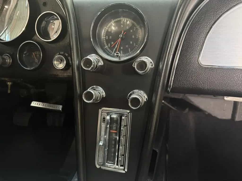 Corvette C2 Chevrolet 427 Big Block 7.0 Liter / 390 HP / 07/1966-photo-35