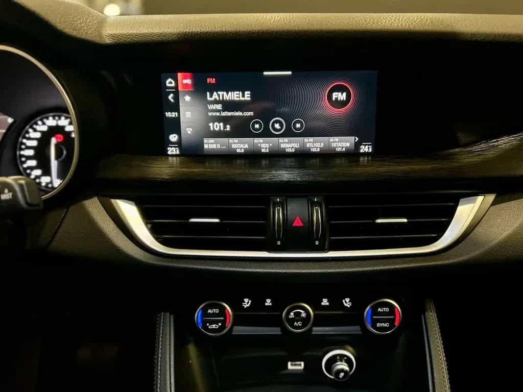 Alfa Romeo Stelvio 2.2 Turbodiesel 160 CV AT8 RW 07/2021-photo-11