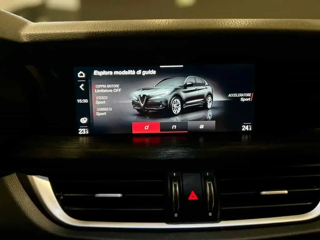 Alfa Romeo Stelvio 2.2 Turbodiesel 160 CV AT8 RW 07/2021-photo-13