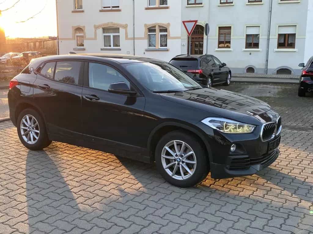 BMW X2 xDrive 25 Leder / Head-Up / Kamera / AHZV / 02/2020-photo-0