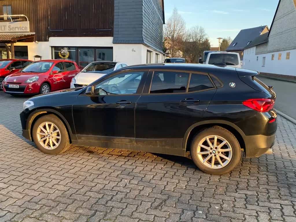 BMW X2 xDrive 25 Leder / Head-Up / Kamera / AHZV / 02/2020-photo-10