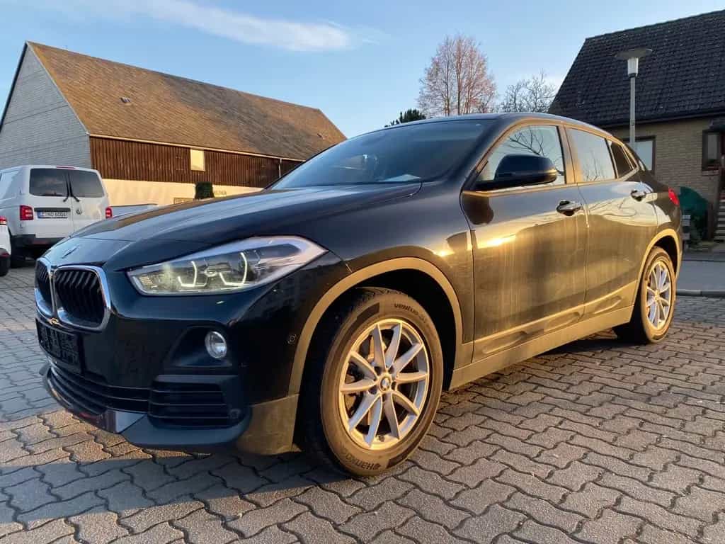 BMW X2 xDrive 25 Leder / Head-Up / Kamera / AHZV / 02/2020-photo-4